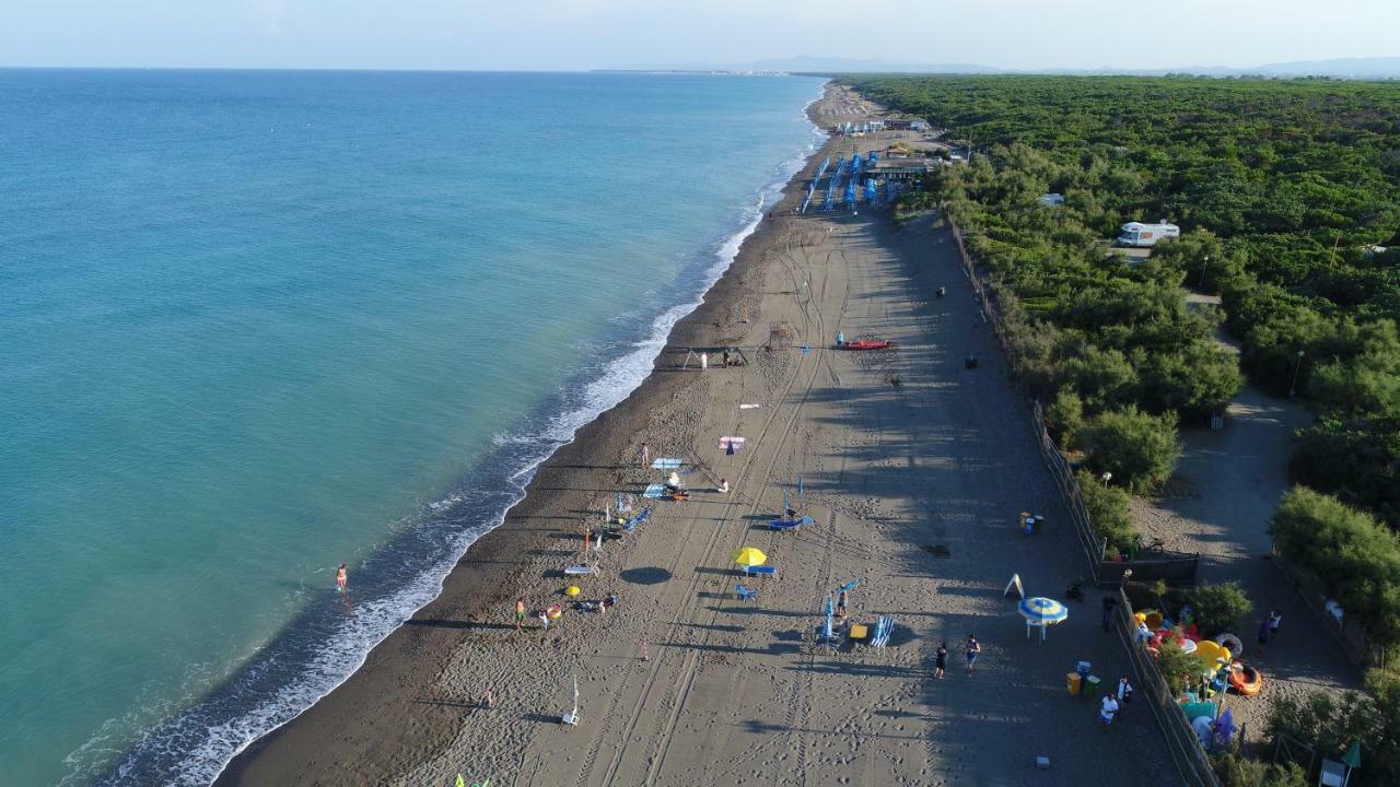 Le Esperidi Camping Ecoresort Marina Di Bibbona Exterior foto